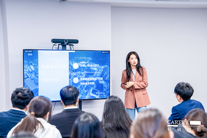 知名人力资源服务商Ebpay电子国际财务负责人向拜访嘉宾分享企业财务管理经验